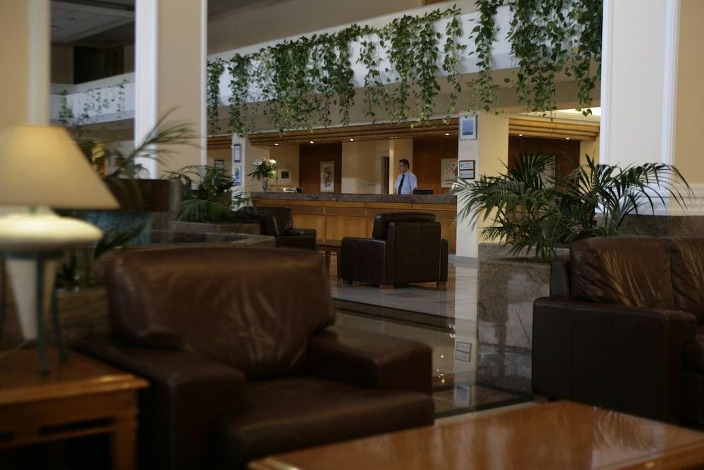 Avanti Hotel Пафос Екстериор снимка