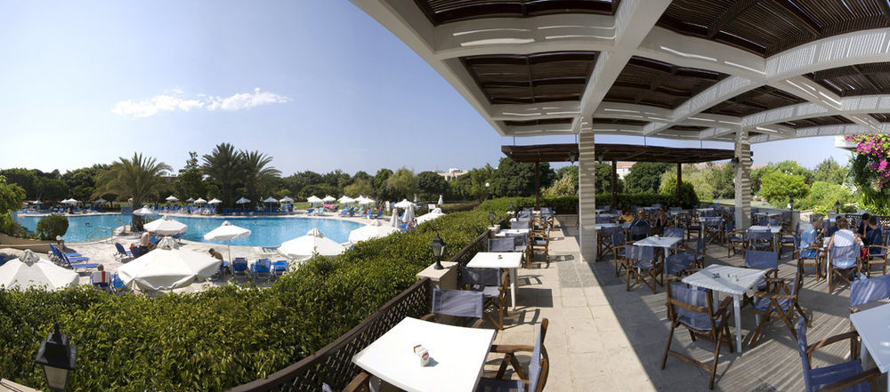 Avanti Hotel Пафос Екстериор снимка
